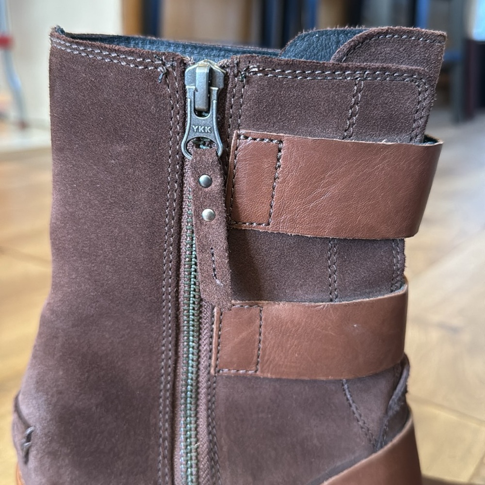Sorel brown boots - Picture 8 of 9